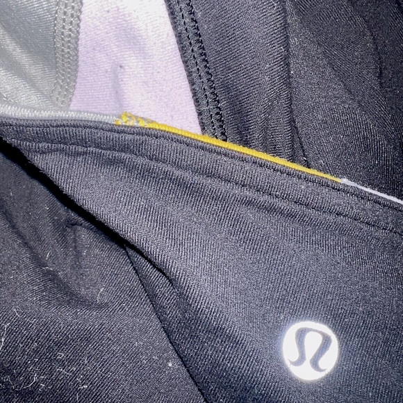 Reversible LuluLemon cropped leggings - Picture 2 of 2